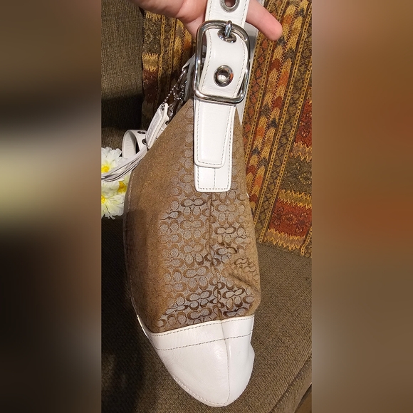 Coach White Leather Tan Logo Adjustable Crossbody Shoulder Bag NWOT - Picture 13 of 15